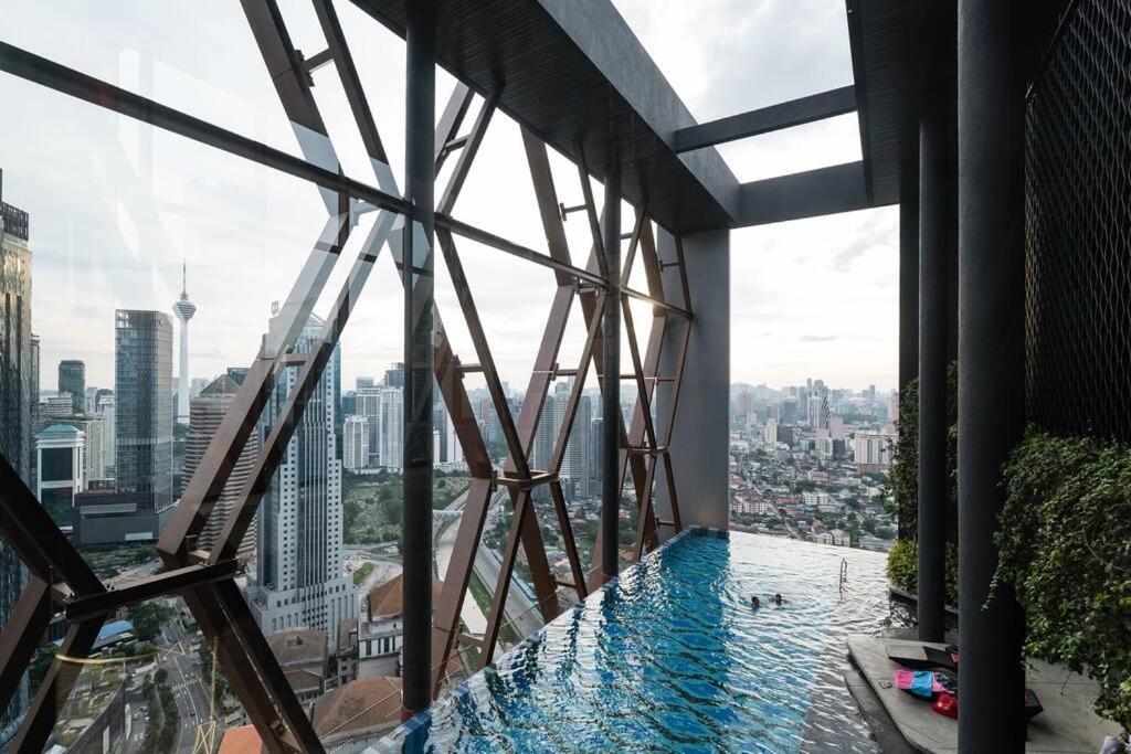 Klcc Musicalsty5Pax At Scarletzsuites Kuala Lumpur Exterior photo